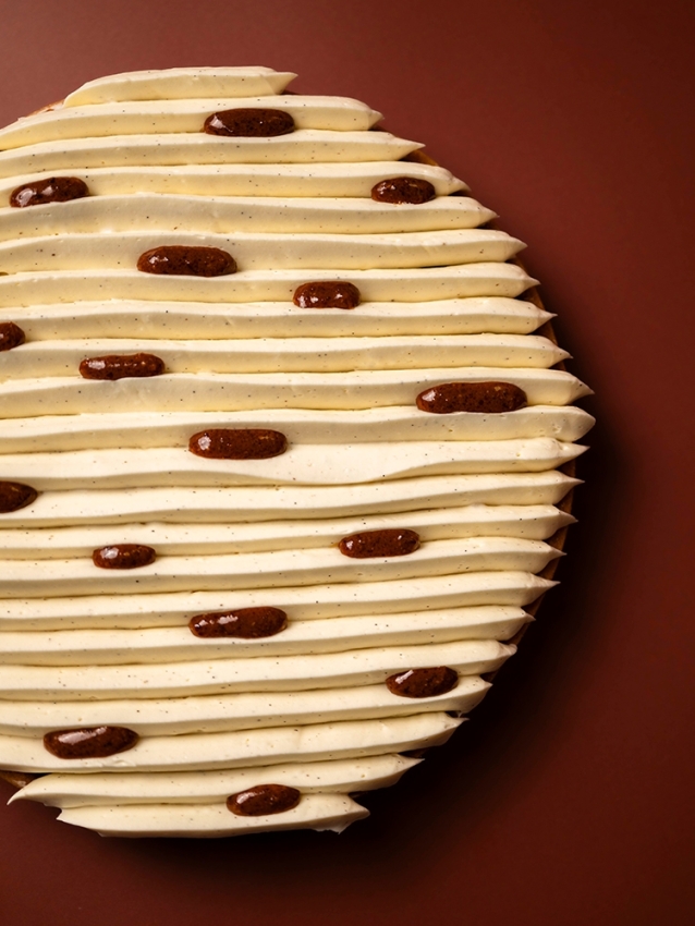 Vanilla Chocolate Tonka Tart | La Patisserie Cyril Lignac