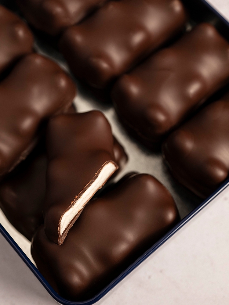 16 Dark Marshmallow Bears | La Patisserie Cyril Lignac 16 Dark Marshmallow Bears | La Patisserie Cyril Lignac