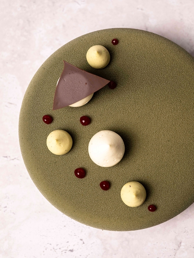 Pistachio Raspberry | La Patisserie Cyril Lignac