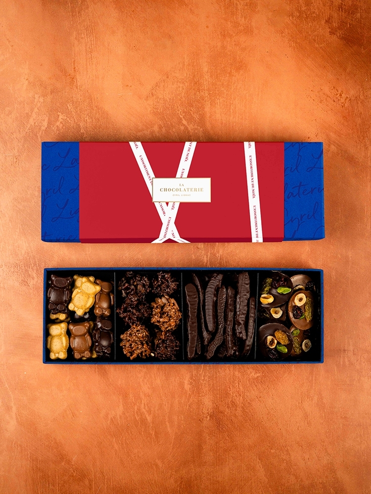 Christmas assortment | La Patisserie Cyril Lignac