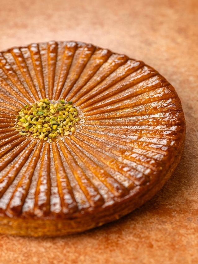 Pear and Pistachio King Cake | La Patisserie Cyril Lignac