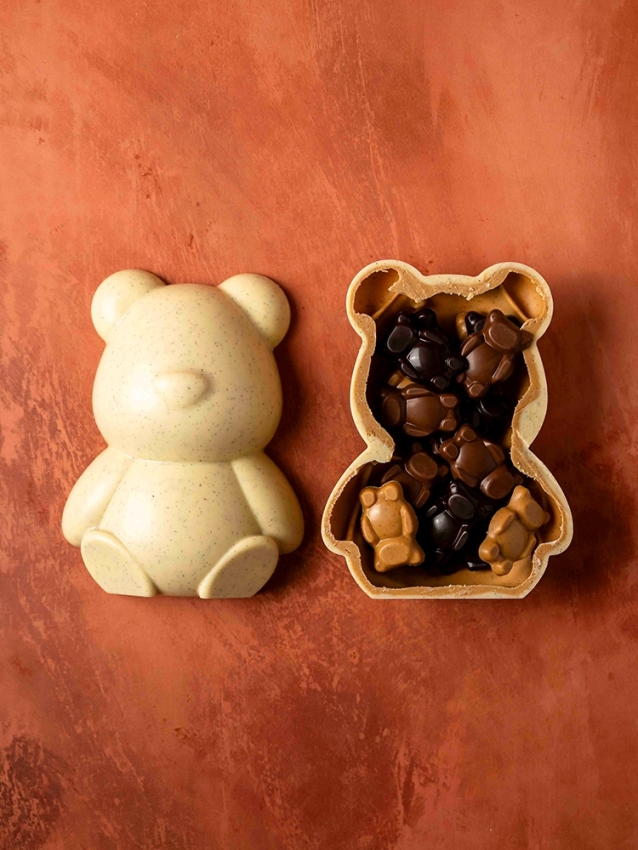 Easter Bear White Chocolate | La Patisserie Cyril Lignac