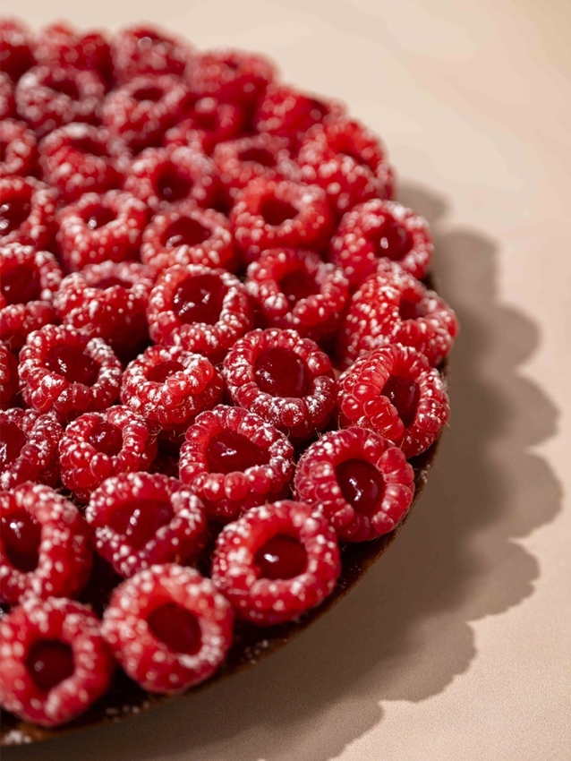 Raspberry tart | La Patisserie Cyril Lignac