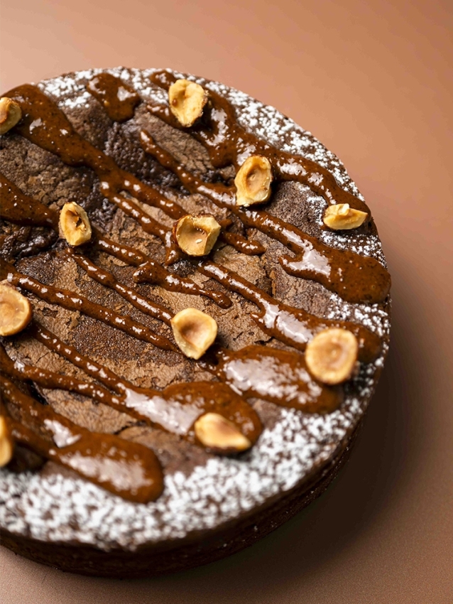 Fondant Chocolat Praliné | La Patisserie Cyril Lignac
