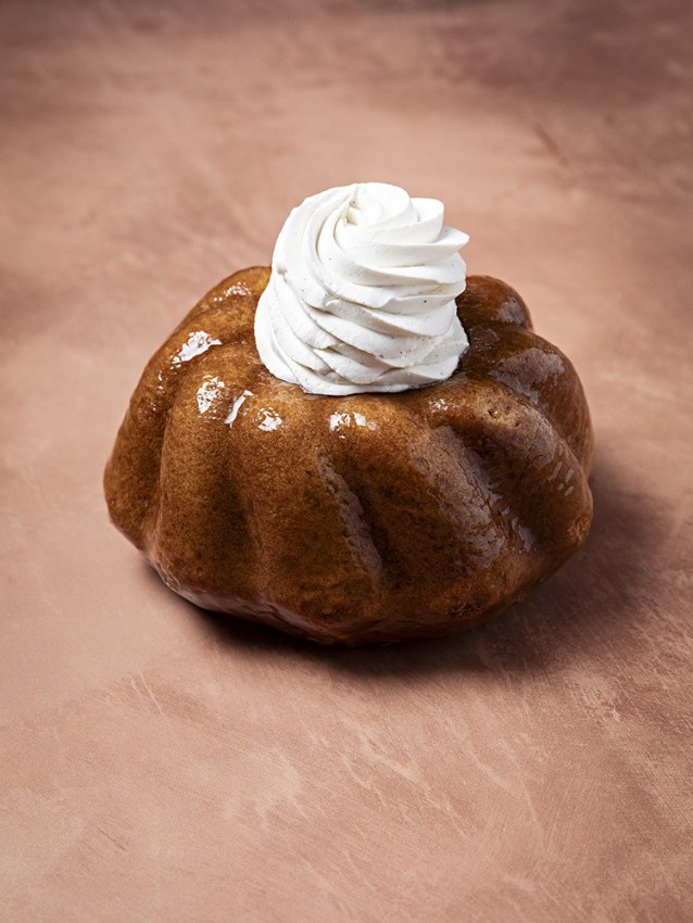 Rum Baba | La Patisserie Cyril Lignac