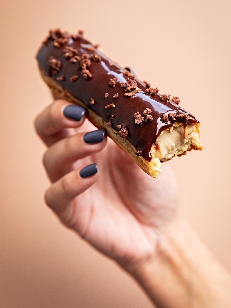 Hazelnut Praline and Chocolate Eclair | La Patisserie Cyril Lignac