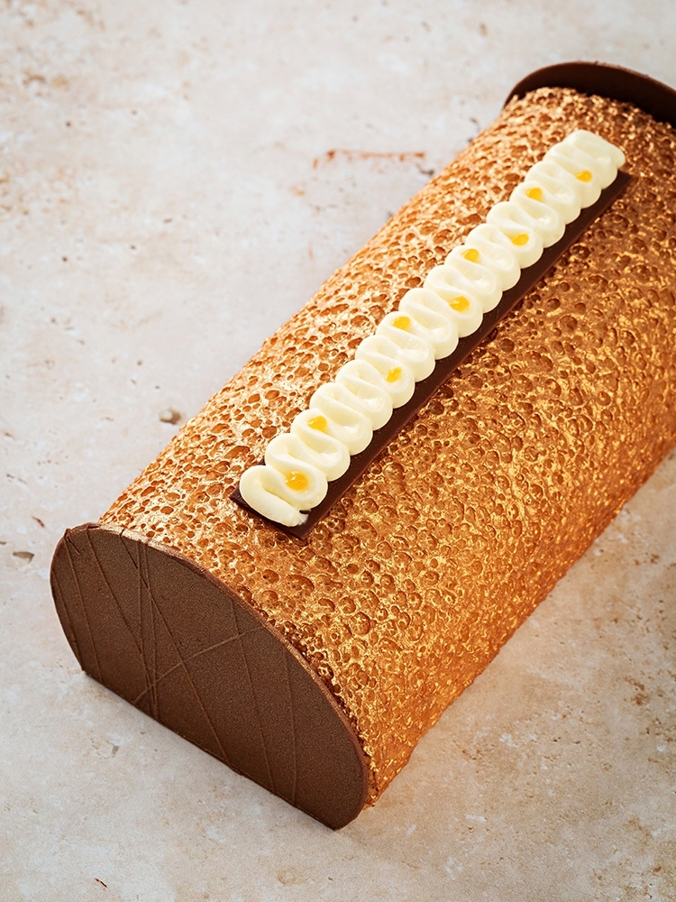 Bûche Citron Orange Sanguine | La Patisserie Cyril Lignac