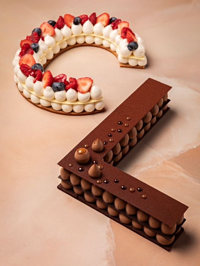 LETTER CAKE | La Pâtisserie Cyril Lignac