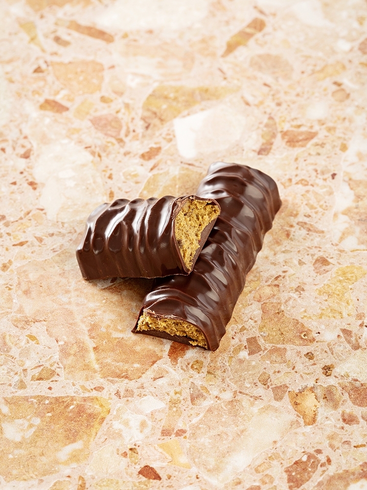 Hazelnut Praline Bar | La Patisserie Cyril Lignac