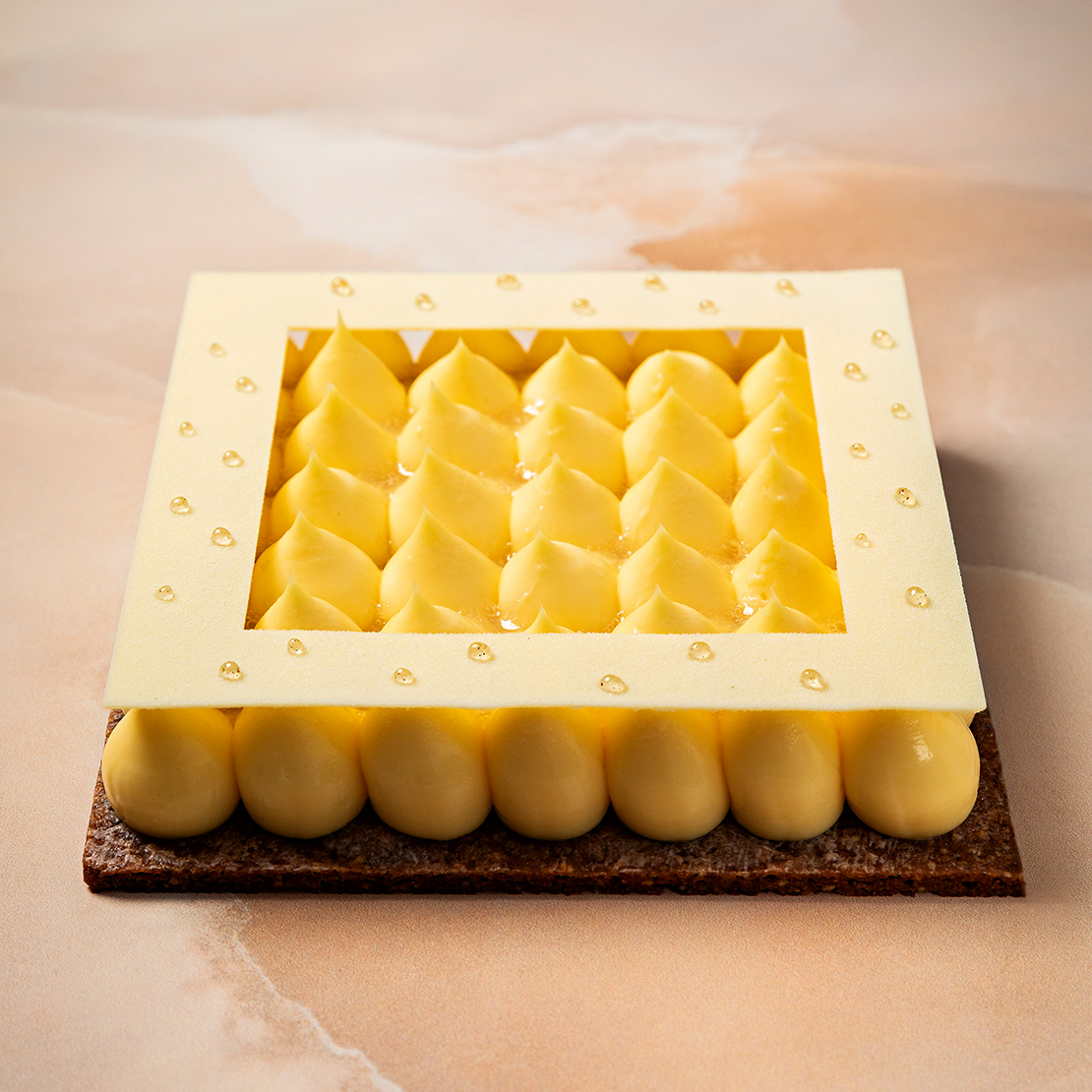 Custom-made pastries | La Patisserie Cyril Lignac